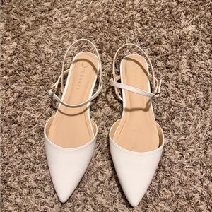 Journee Women's White Slingback Shoes